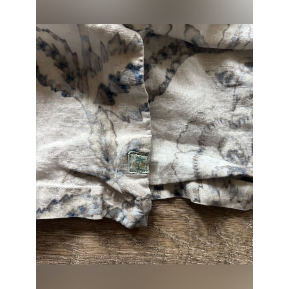 Tommy Bahama men’s size XXL 100% linen white and blue floral button down shirt - Picture 8 of 13